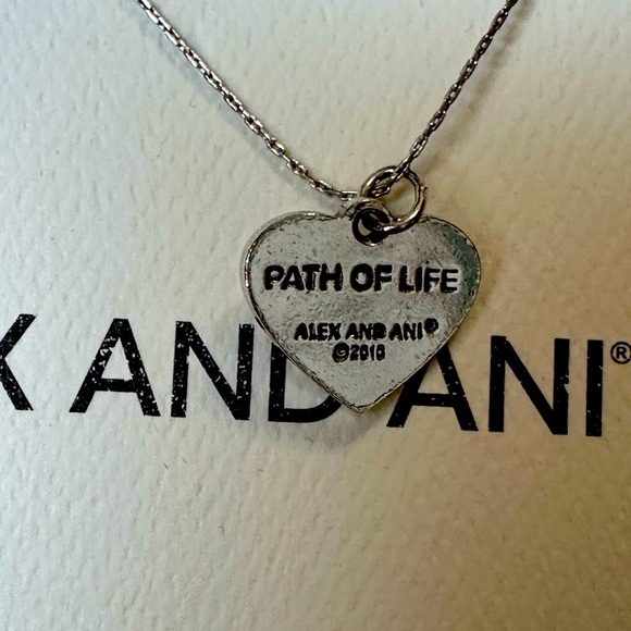 Necklace & Bracelet - Picture 3 of 4